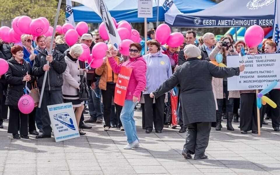 председатель профсоюза железнодорожников Олег Чубаров.