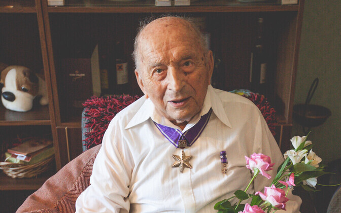 Evald Rooma oma 105. sünnipäeval.