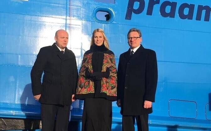 Церемония крещения парома Tõll.