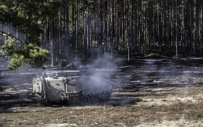 Soomuskool viis läbi esimesed jalaväe lahingumasinate CV9035 lahinglaskmised.