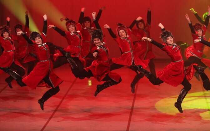 Koolitantsu finaali I päev