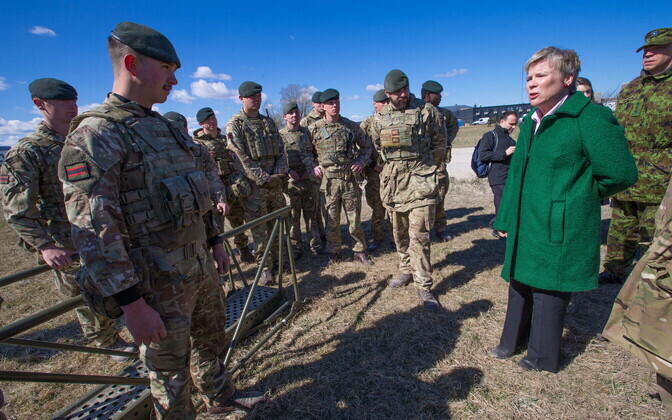 NATO asepeasekretär Rose Gottemoeller külastas õppust Kevadtorm.