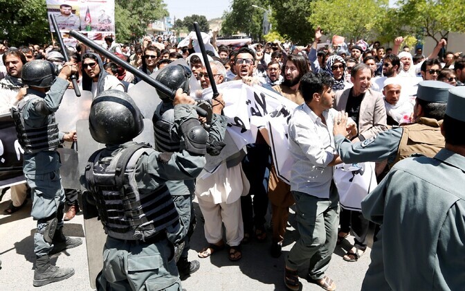 Антиправительственный протест в Кабуле 02.06.2017.