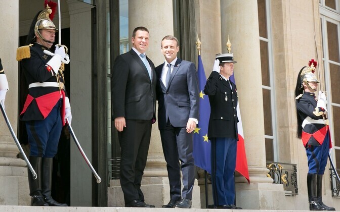 Юри Ратас встретился в Париже с Эммануэлем Макроном.