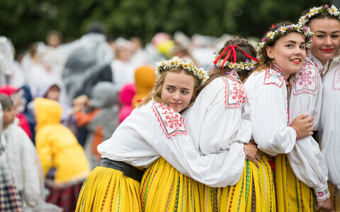 Organisers of the 2019 Song and Dance Festival are going to be much stricter about the folk costumes worn by dancers at next summer's dance festival.