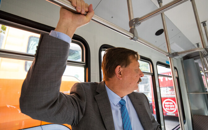 Отремонтированный трамвай KT-6 совершил пробную поездку.