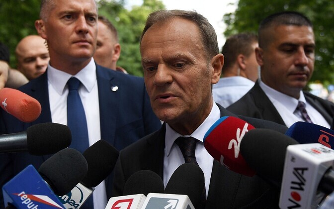 Poola prokurörid kuulasid üle Donald Tuski.