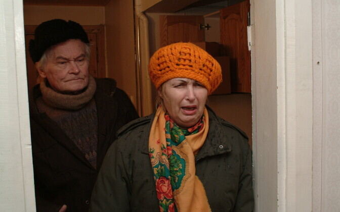 Väino Aren,  Luule Komissarov (2004)