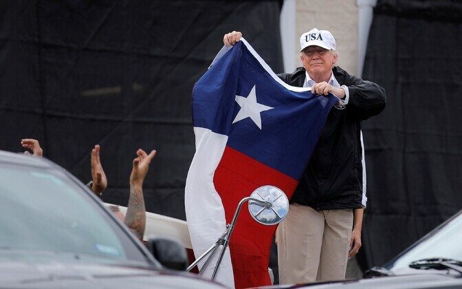 President Trump saabus tormist räsitud Texasesse.