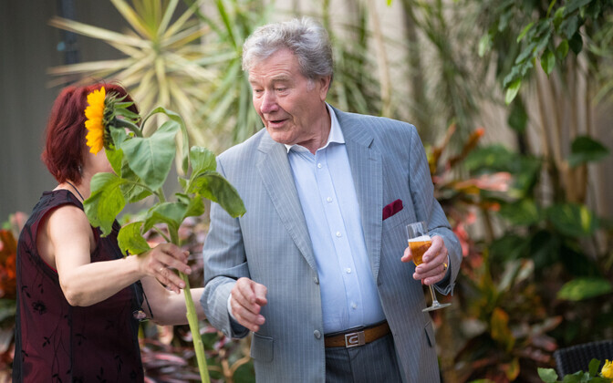 Voldemar Kuslapi plaadiesitlus. Estonia talveaed.