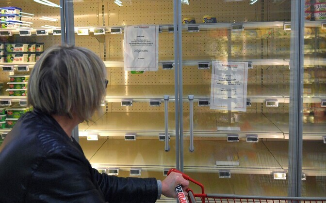 Tühjad võiletid Reze'is 25. oktoorbil.