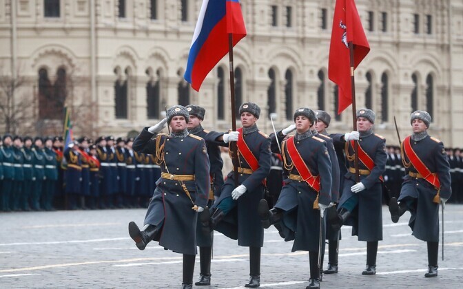 Марш в честь парада 7 ноября 1941 года в Москве
