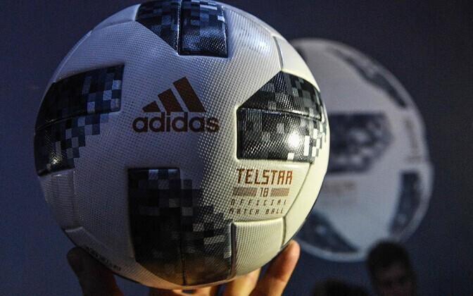 Adidas Telstar 18