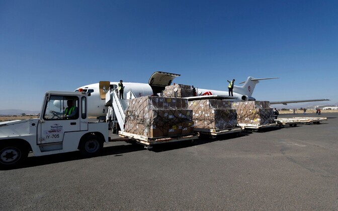 Jeemenisse jõudsid esimesed humanitaarabi saadetised.