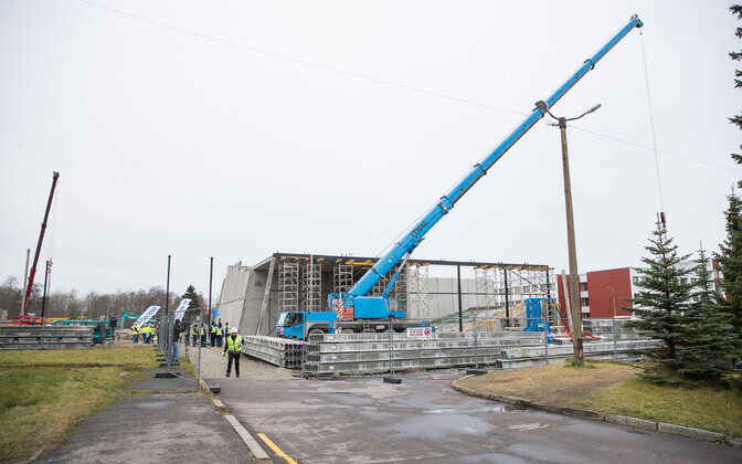 Краеугольный камень нового учебного корпуса Академии МВД.