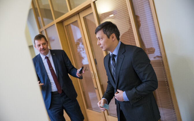 Таави Аас и Михаил Кылварт дали свои комментарии.