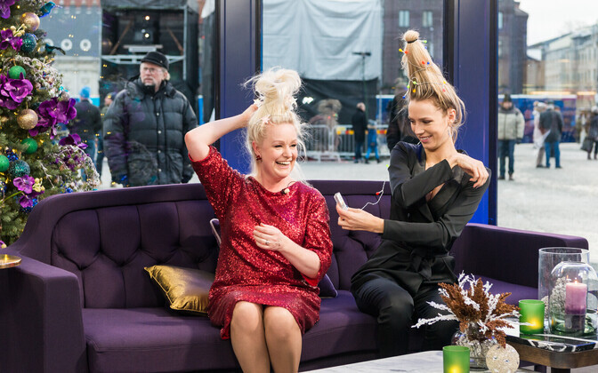 Galerii: Liis Lemsalu ja Karmel Killandi näitasid, kuidas teha nende pühade kuumimat soengut