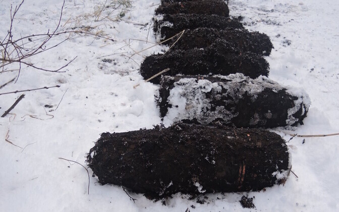 167 and a half artillery shells found buried in Pääsküla bog in Tallinn in late January 2018.