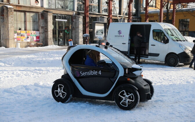 Põhjamaade ilmaoludesse loodud isejuhtiva auto demosõit.