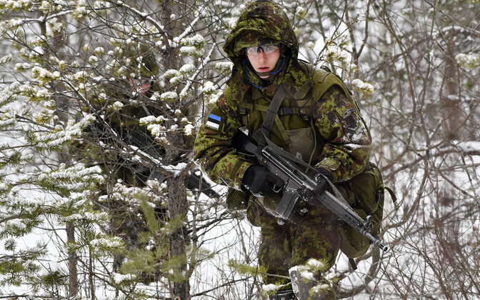 Kuperjanovi pataljon harjutab Sirgalas.