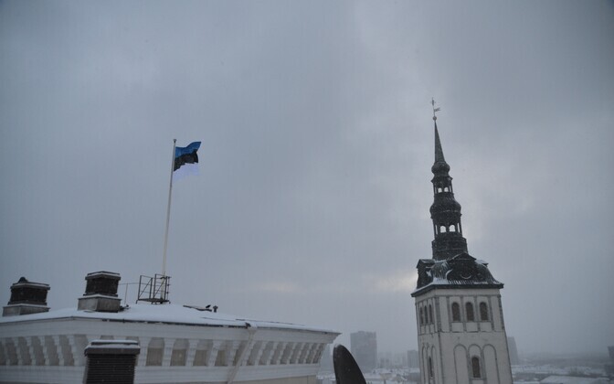 Soome saatkond Tallinnas heiskas 24. veebruaril Eesti lipu