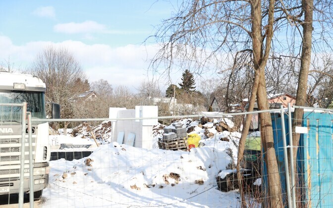 Ehitustööd Arnold Rüütli krundil.