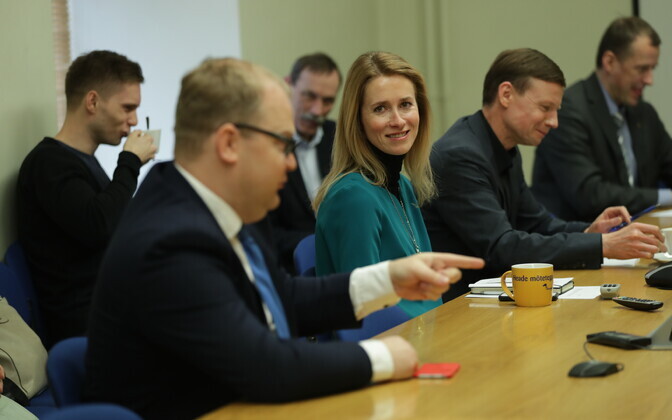 Тынис Кыйв на собрании руководства Партии реформ.