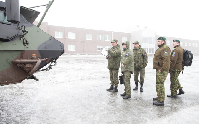 Vene ohvitseride relvastuskontroll Tapa linnakus.
