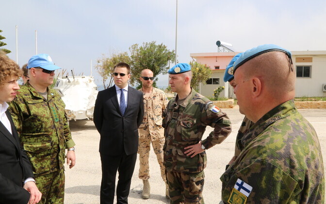 Peaminister Jüri Ratas ja kaitseväe juhataja Riho Terras Liibanonis.