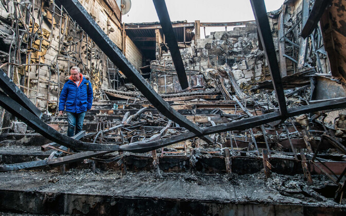 Сгоревший кинотеатр в торговом центре Кеморова.