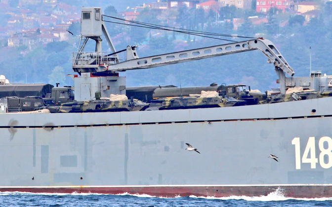 Vene sõjalaevad transpordivad sõjatehnikat Süüriasse.