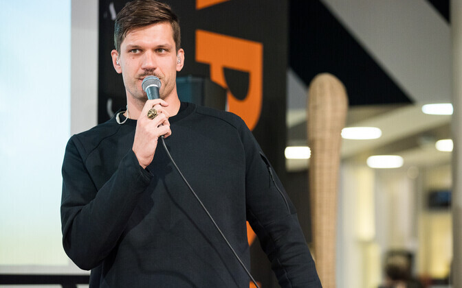 Reket esitles uut plaati