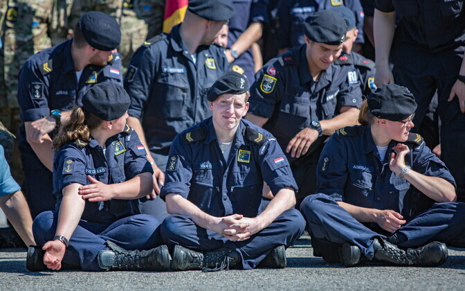 Üksuste saabumine miinisadamasse.