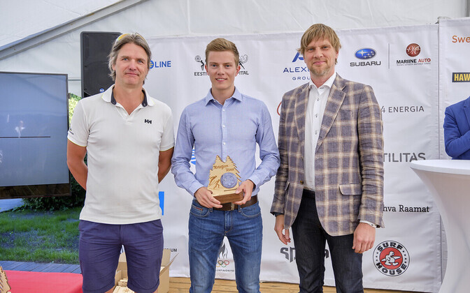 Kristjan Ilves autasuga