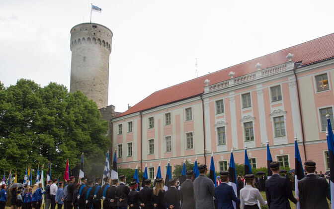 Eesti lipu päeva tähistamine Kuberneri aias
