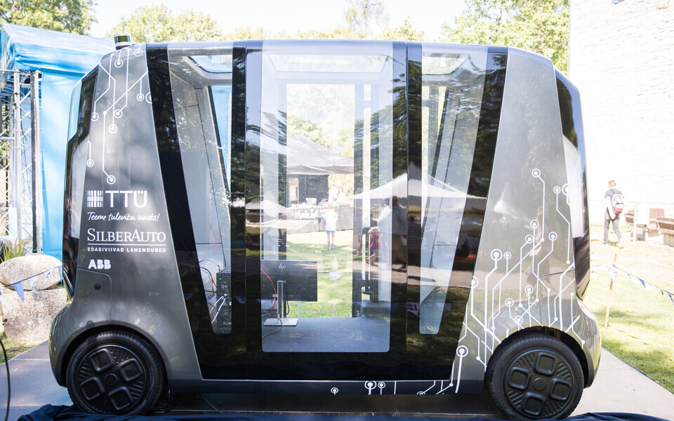 Беспилотный автомобиль был представлен на Фестивале мнений.