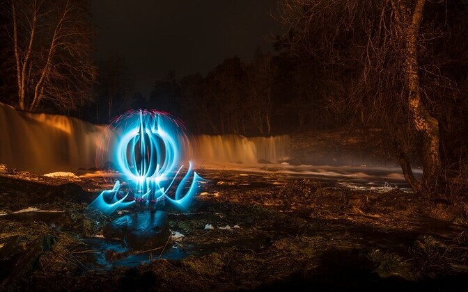 Работы светохудожников –участников мероприятия в парке Кейла-Йоа.