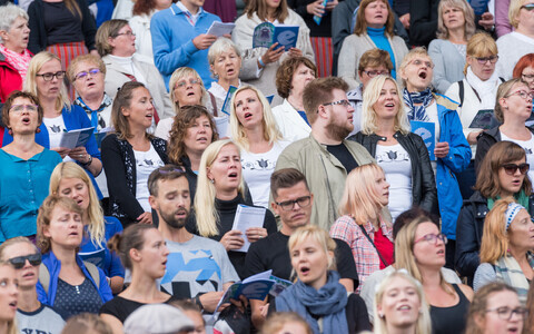 A joint singalong event held live at the Song Festival Grounds in Tallinn and virtually all over the world united over 50,000 singers on Sunday. 19 August 2018.