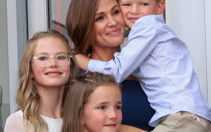 Jennifer Garner sai kuulsuste alleele oma tähe