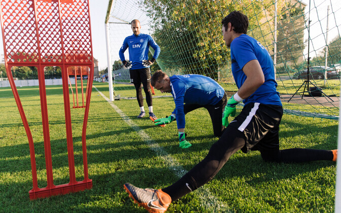 Eesti jalgpallikoondis trennis