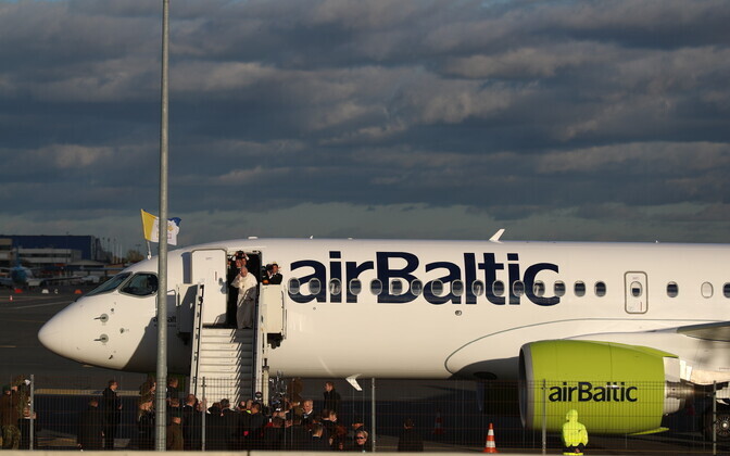 Paavst lahkus Eestist