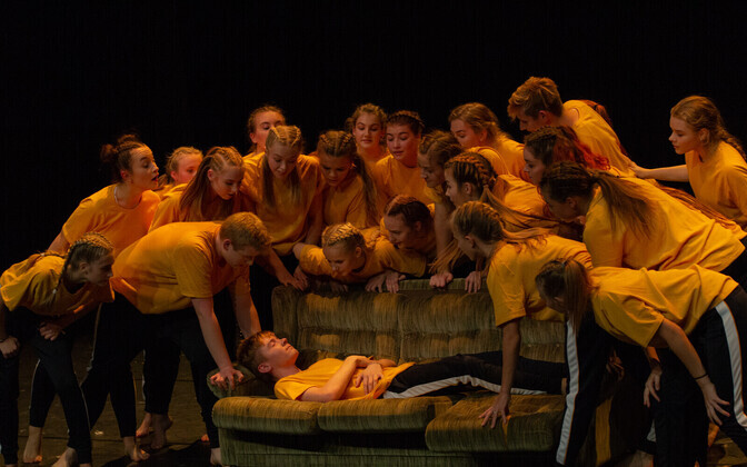 Koolitantsu Kompanii 9. ja 10. lennu tantsulavastused