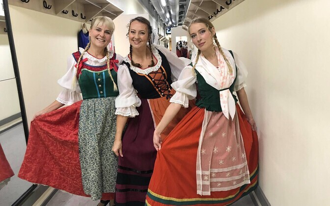 Astrid Kannel (vasakul) ja portaali Menu toimetajad Kerttu Kaldoja (keskel) ja Rutt Ernits-Sups Estonias.