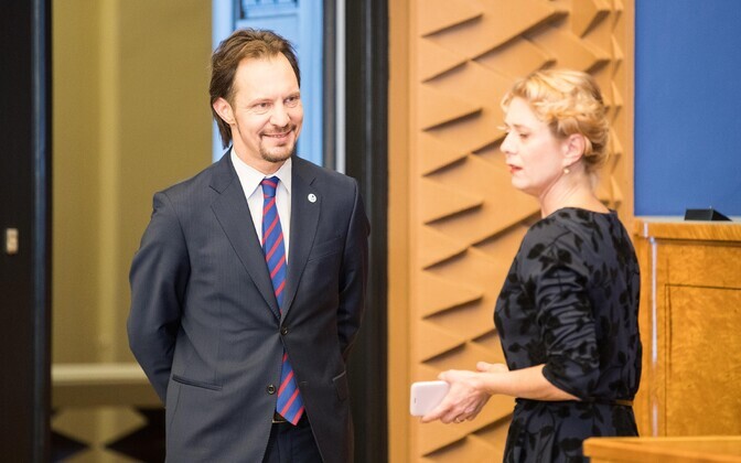 Õnne 13 võtted riigikogus