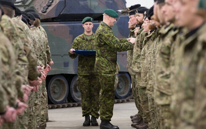 Tapal teenivad Taani sõdurid said kätte missioonimedalid.