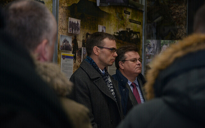 Главы МИД Эстонии, Латвии, Литвы и Польши на Украине.