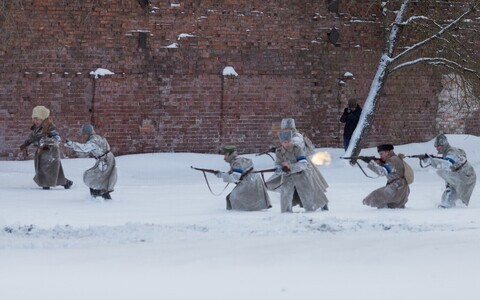 Постановочное сражение в Нарве.
