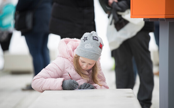 Presidendi tänuüritus kommunismiohvrite memoriaali juures