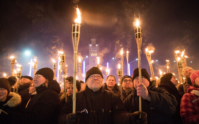 EKRE tõrvikurongkäik