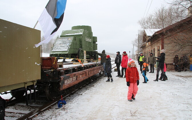 Бронепоезд Wabadus прибыл в Выру.